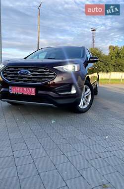 Внедорожник / Кроссовер Ford Edge 2019 в 