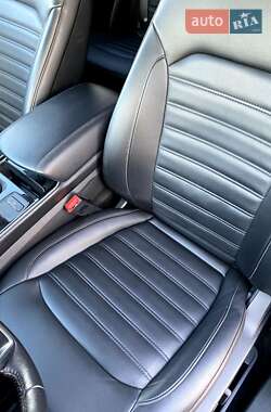 Внедорожник / Кроссовер Ford Edge 2019 в 