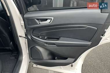 Внедорожник / Кроссовер Ford Edge 2017 в 