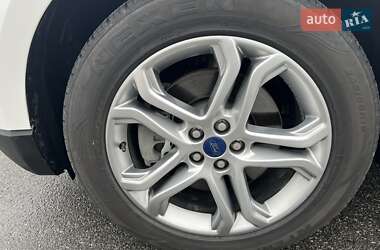 Внедорожник / Кроссовер Ford Edge 2017 в 