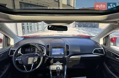 Внедорожник / Кроссовер Ford Edge 2018 в 