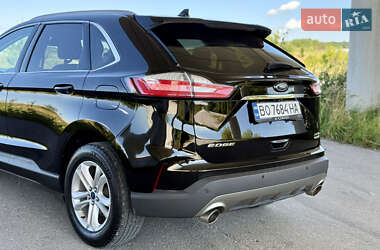 Внедорожник / Кроссовер Ford Edge 2019 в 