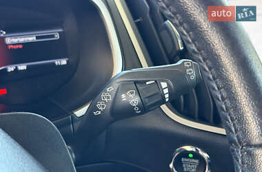 Внедорожник / Кроссовер Ford Edge 2019 в 