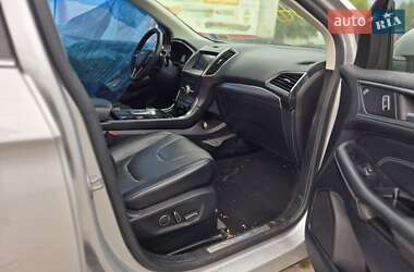Внедорожник / Кроссовер Ford Edge 2019 в 