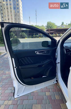 Внедорожник / Кроссовер Ford Edge 2021 в 