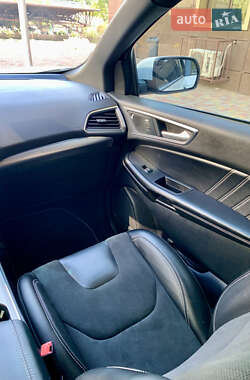 Внедорожник / Кроссовер Ford Edge 2021 в 