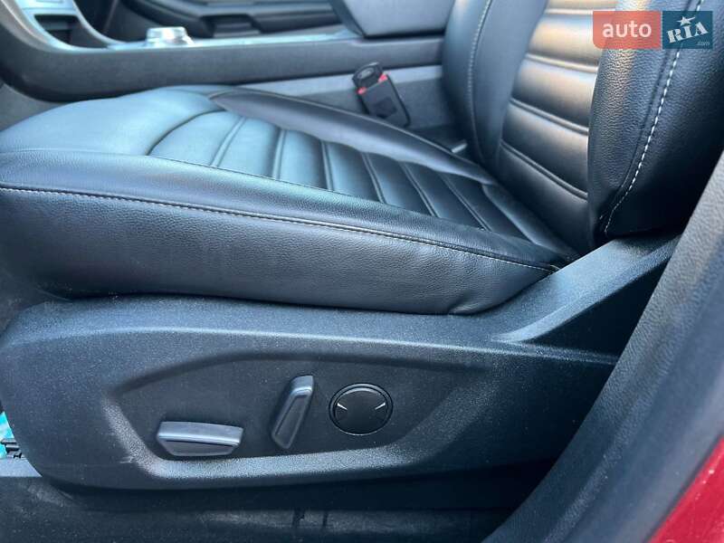 Внедорожник / Кроссовер Ford Edge 2021 в Черновцах