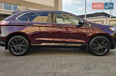 Внедорожник / Кроссовер Ford Edge 2019 в 