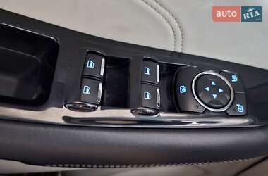 Внедорожник / Кроссовер Ford Edge 2019 в 