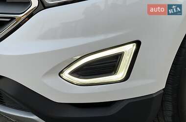 Внедорожник / Кроссовер Ford Edge 2016 в 