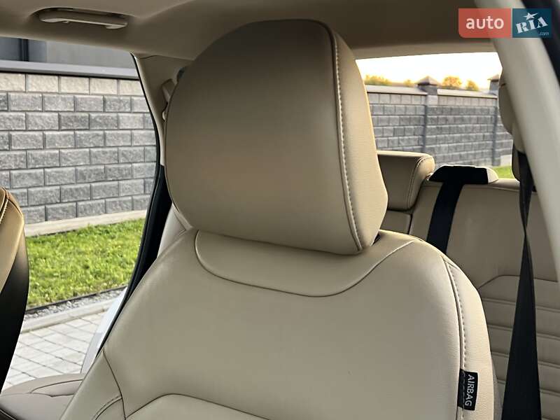 Внедорожник / Кроссовер Ford Edge 2016 в Ровно