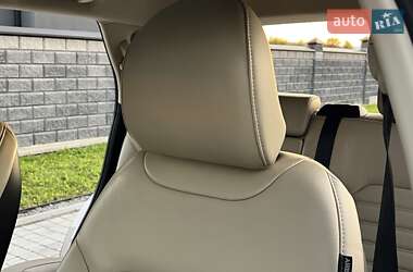 Внедорожник / Кроссовер Ford Edge 2016 в 