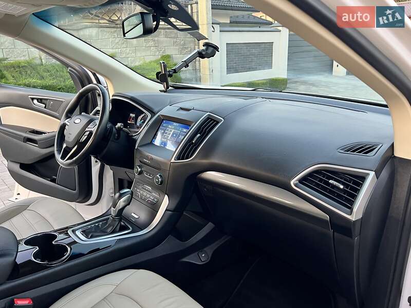 Внедорожник / Кроссовер Ford Edge 2016 в Ровно