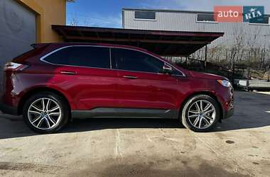 Внедорожник / Кроссовер Ford Edge 2019 в 