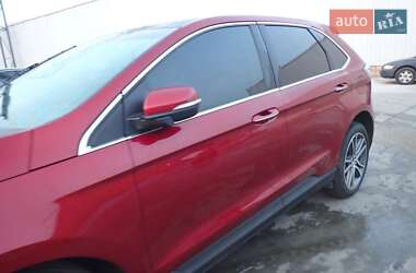 Внедорожник / Кроссовер Ford Edge 2019 в 