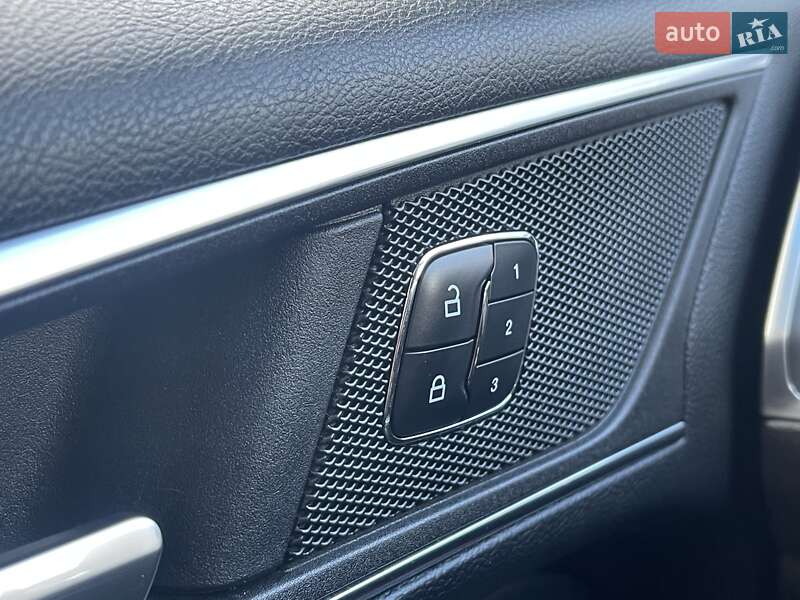 Внедорожник / Кроссовер Ford Edge 2016 в Николаеве