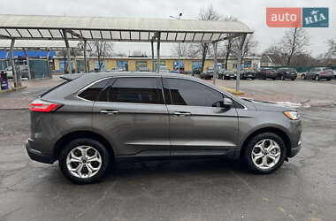 Внедорожник / Кроссовер Ford Edge 2022 в 