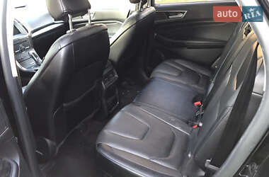 Внедорожник / Кроссовер Ford Edge 2016 в 