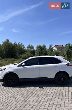 Внедорожник / Кроссовер Ford Edge 2019 в 