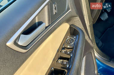 Внедорожник / Кроссовер Ford Edge 2020 в 