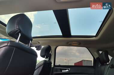 Внедорожник / Кроссовер Ford Edge 2019 в 