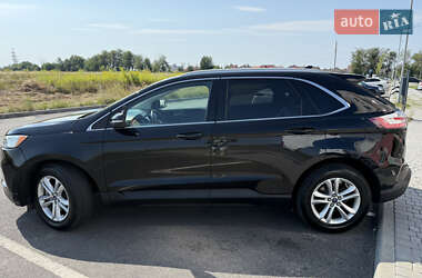 Внедорожник / Кроссовер Ford Edge 2019 в 