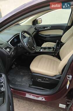 Внедорожник / Кроссовер Ford Edge 2018 в 