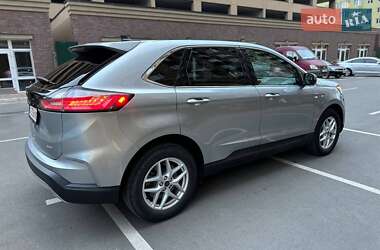 Внедорожник / Кроссовер Ford Edge 2021 в 