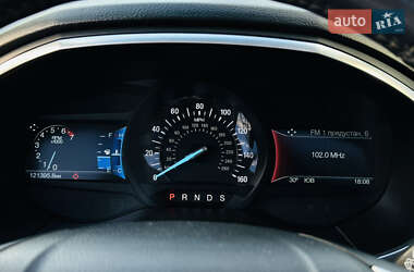 Внедорожник / Кроссовер Ford Edge 2015 в 