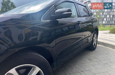 Внедорожник / Кроссовер Ford Edge 2019 в 