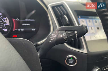 Внедорожник / Кроссовер Ford Edge 2019 в 
