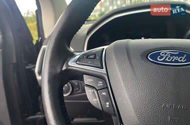 Внедорожник / Кроссовер Ford Edge 2019 в 