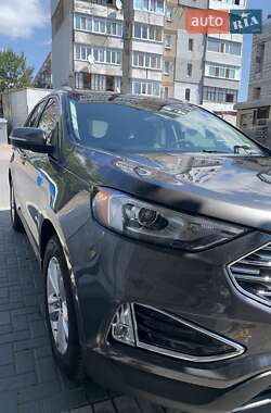 Внедорожник / Кроссовер Ford Edge 2019 в 