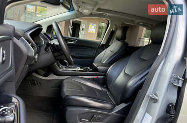 Внедорожник / Кроссовер Ford Edge 2017 в 