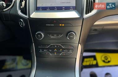 Внедорожник / Кроссовер Ford Edge 2019 в 