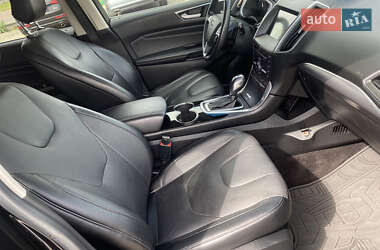 Внедорожник / Кроссовер Ford Edge 2016 в 