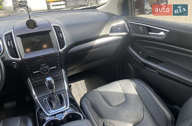 Внедорожник / Кроссовер Ford Edge 2016 в 