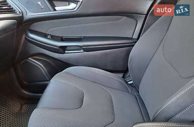 Внедорожник / Кроссовер Ford Edge 2016 в 