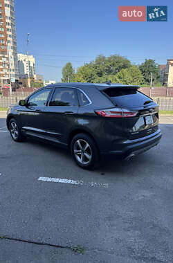 Внедорожник / Кроссовер Ford Edge 2019 в 