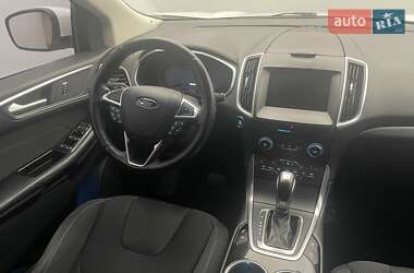 Внедорожник / Кроссовер Ford Edge 2016 в 