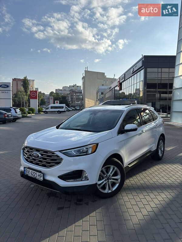 Внедорожник / Кроссовер Ford Edge 2020 в 