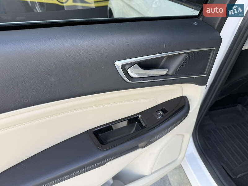 Внедорожник / Кроссовер Ford Edge 2017 в Киеве