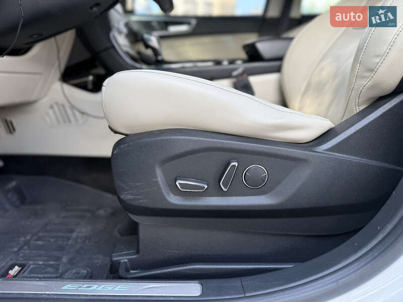 Внедорожник / Кроссовер Ford Edge 2017 в Киеве