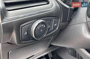 Внедорожник / Кроссовер Ford Edge 2018 в 