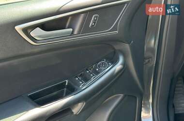 Внедорожник / Кроссовер Ford Edge 2016 в 