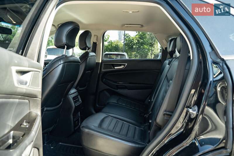 Внедорожник / Кроссовер Ford Edge 2018 в Черновцах