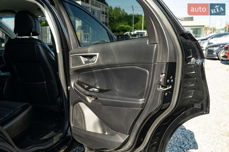 Внедорожник / Кроссовер Ford Edge 2018 в Черновцах