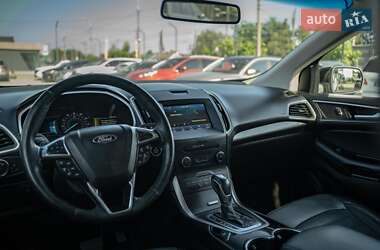 Внедорожник / Кроссовер Ford Edge 2018 в 