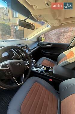 Внедорожник / Кроссовер Ford Edge 2018 в 
