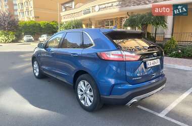 Позашляховик / Кросовер Ford Edge 2019 в 